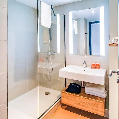 Ibis Styles 3* אלברטוויל