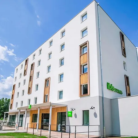 Ibis Styles 3*